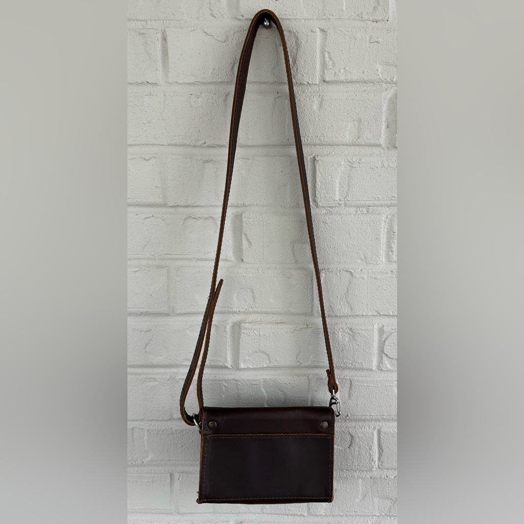 Saddleback Leather Co. Small Crossbody/Clutch (Retired) — image 5 of 8